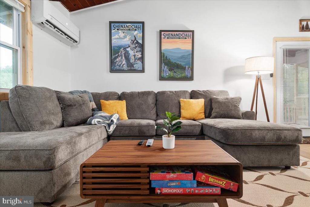 319 LAKE DR, LURAY, Virginia 22835, 3 Bedrooms Bedrooms, ,2 BathroomsBathrooms,Residential,319 LAKE DR,VAPA2006266 MLS # VAPA2006266