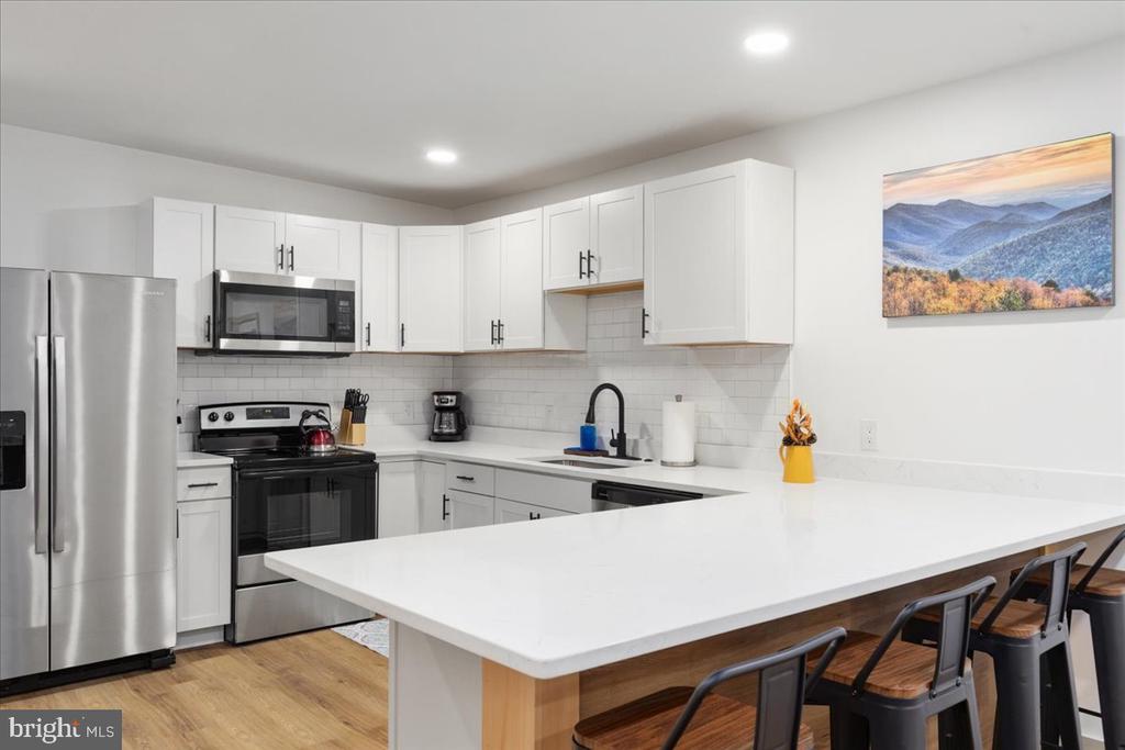 319 LAKE DR, LURAY, Virginia 22835, 3 Bedrooms Bedrooms, ,2 BathroomsBathrooms,Residential,319 LAKE DR,VAPA2006266 MLS # VAPA2006266