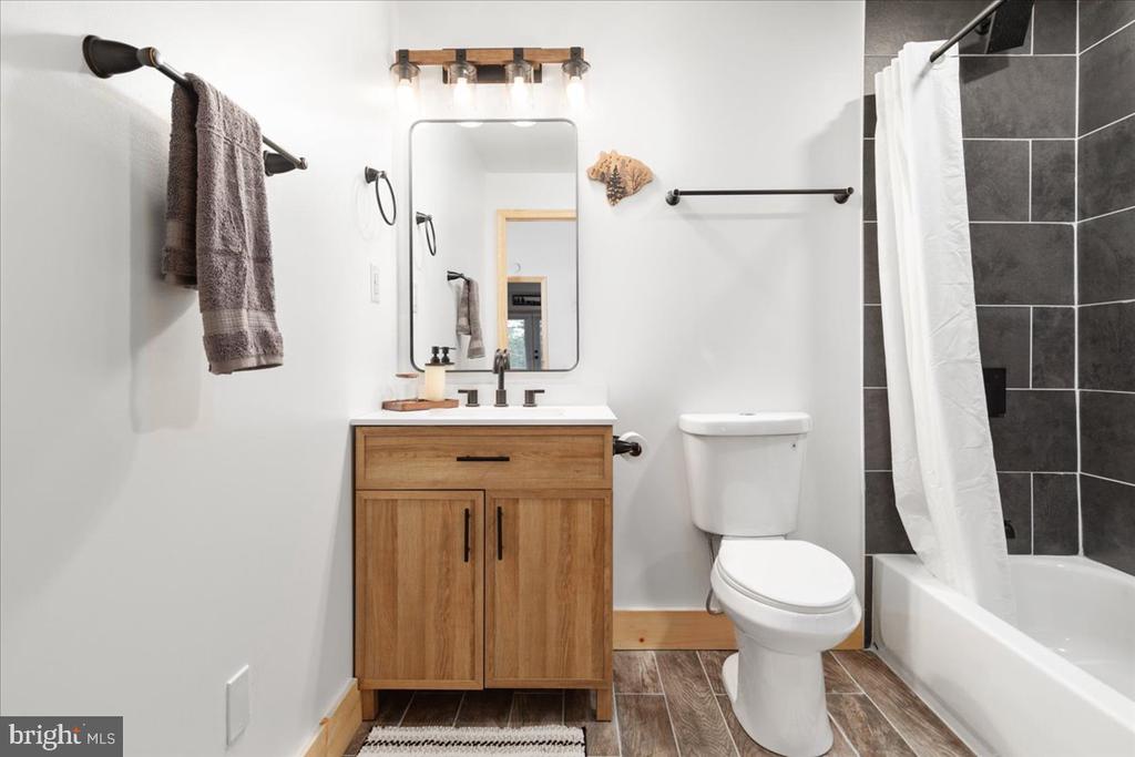 319 LAKE DR, LURAY, Virginia 22835, 3 Bedrooms Bedrooms, ,2 BathroomsBathrooms,Residential,319 LAKE DR,VAPA2006266 MLS # VAPA2006266