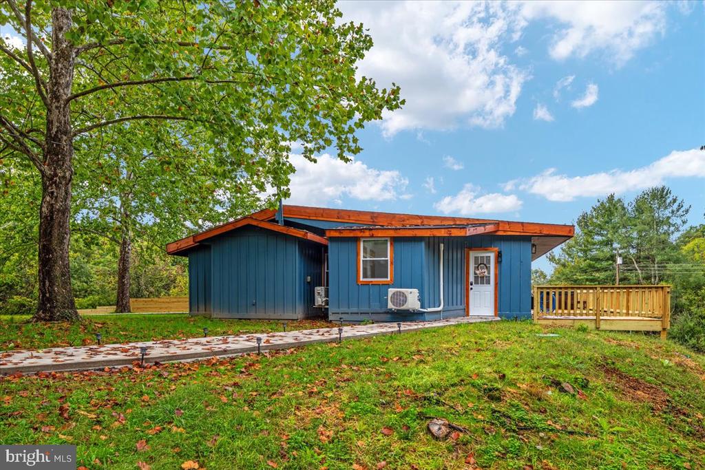 319 LAKE DR, LURAY, Virginia 22835, 3 Bedrooms Bedrooms, ,2 BathroomsBathrooms,Residential,319 LAKE DR,VAPA2006266 MLS # VAPA2006266