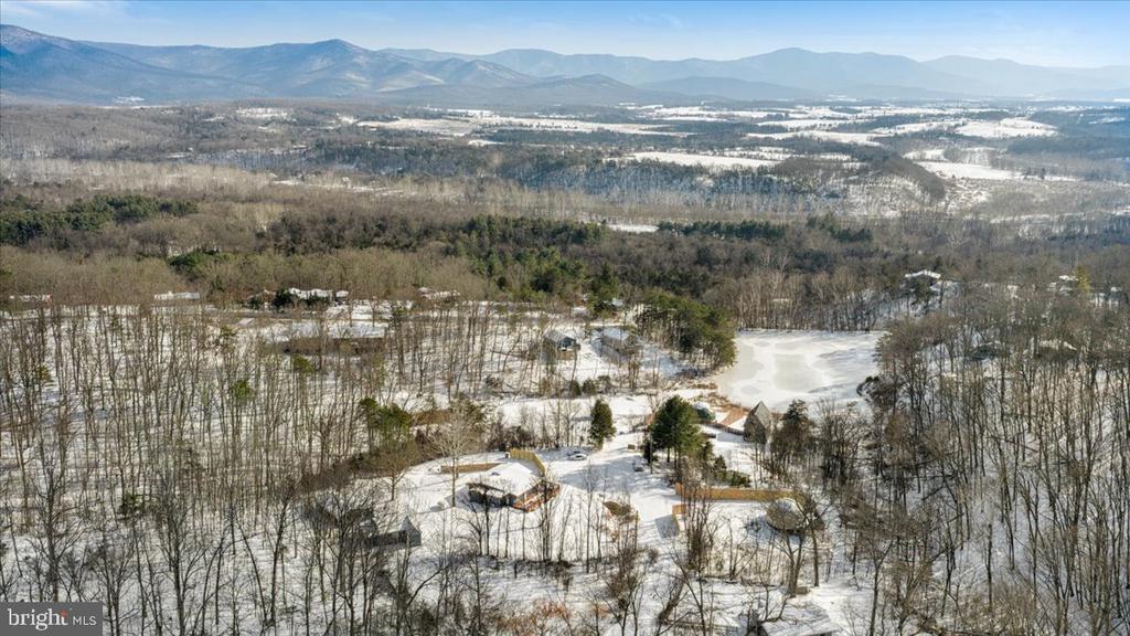 319 LAKE DR, LURAY, Virginia 22835, 3 Bedrooms Bedrooms, ,2 BathroomsBathrooms,Residential,319 LAKE DR,VAPA2006266 MLS # VAPA2006266