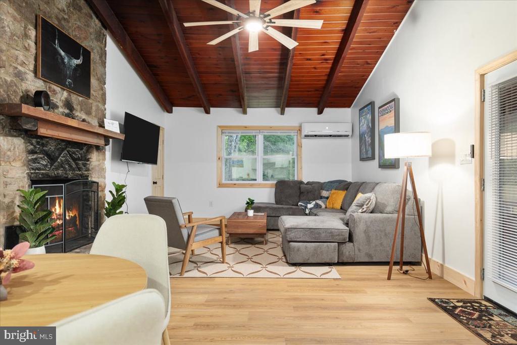 319 LAKE DR, LURAY, Virginia 22835, 3 Bedrooms Bedrooms, ,2 BathroomsBathrooms,Residential,319 LAKE DR,VAPA2006266 MLS # VAPA2006266