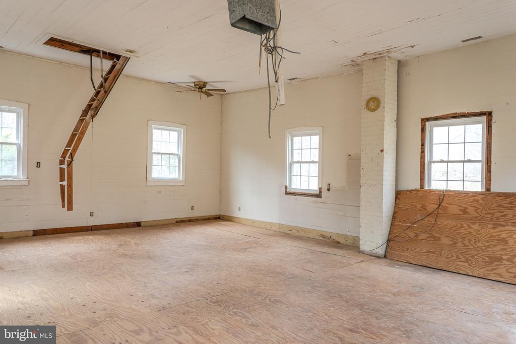 326 KEYSER RUN RD, WASHINGTON, Virginia, 3 Bedrooms Bedrooms, ,1 BathroomBathrooms,Residential,326 KEYSER RUN RD,VARP2002574 MLS # VARP2002574