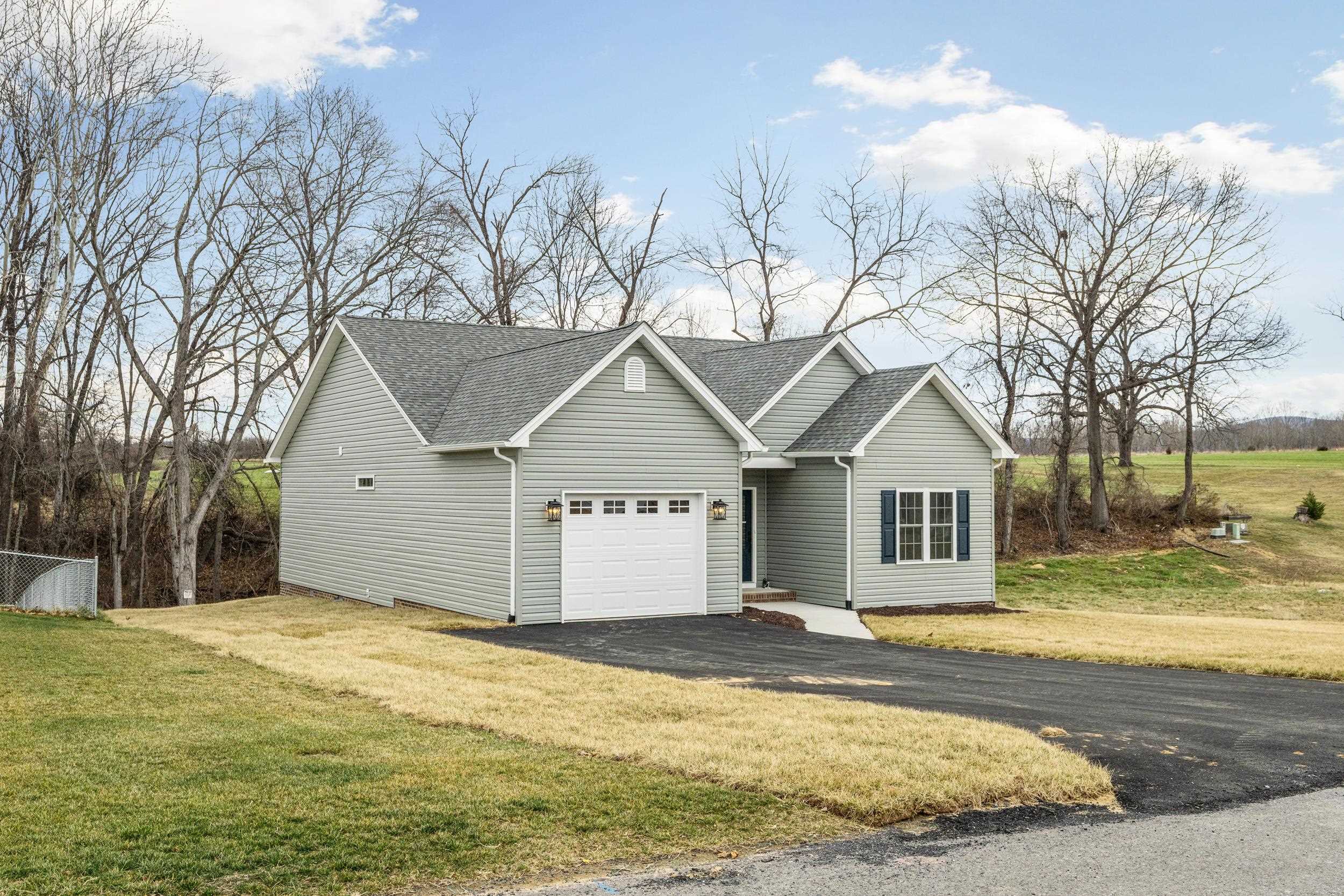 117 SPRING RIDGE DR, STUARTS DRAFT, Virginia 24477, 3 Bedrooms Bedrooms, ,2 BathroomsBathrooms,Residential,117 SPRING RIDGE DR,668751 MLS # 668751