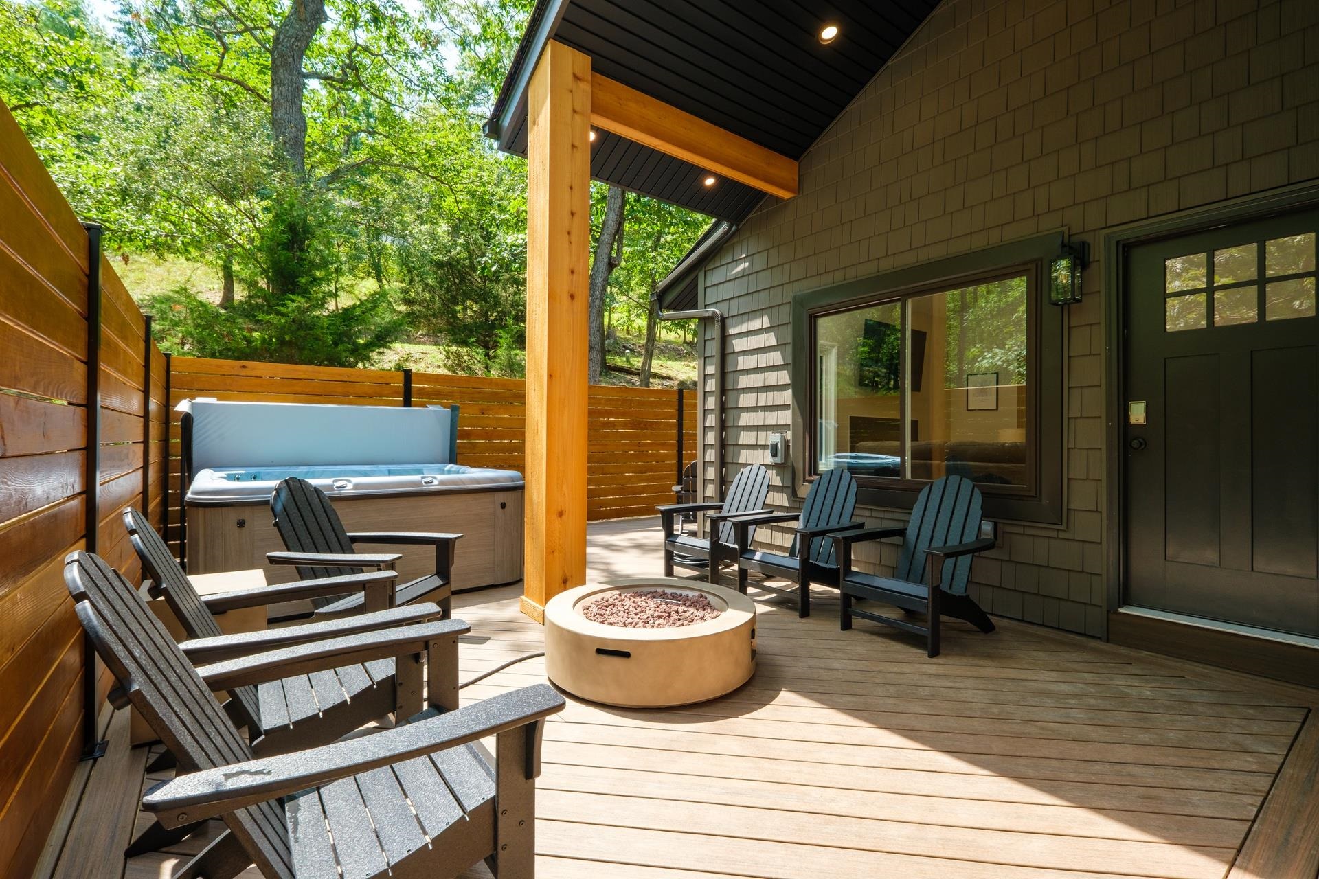 3770 ERICKSEN CIR, MCGAHEYSVILLE, Virginia 22840, 3 Bedrooms Bedrooms, ,2 BathroomsBathrooms,Residential,Fully Renovated - More details coming today,3770 ERICKSEN CIR,675354 MLS # 675354