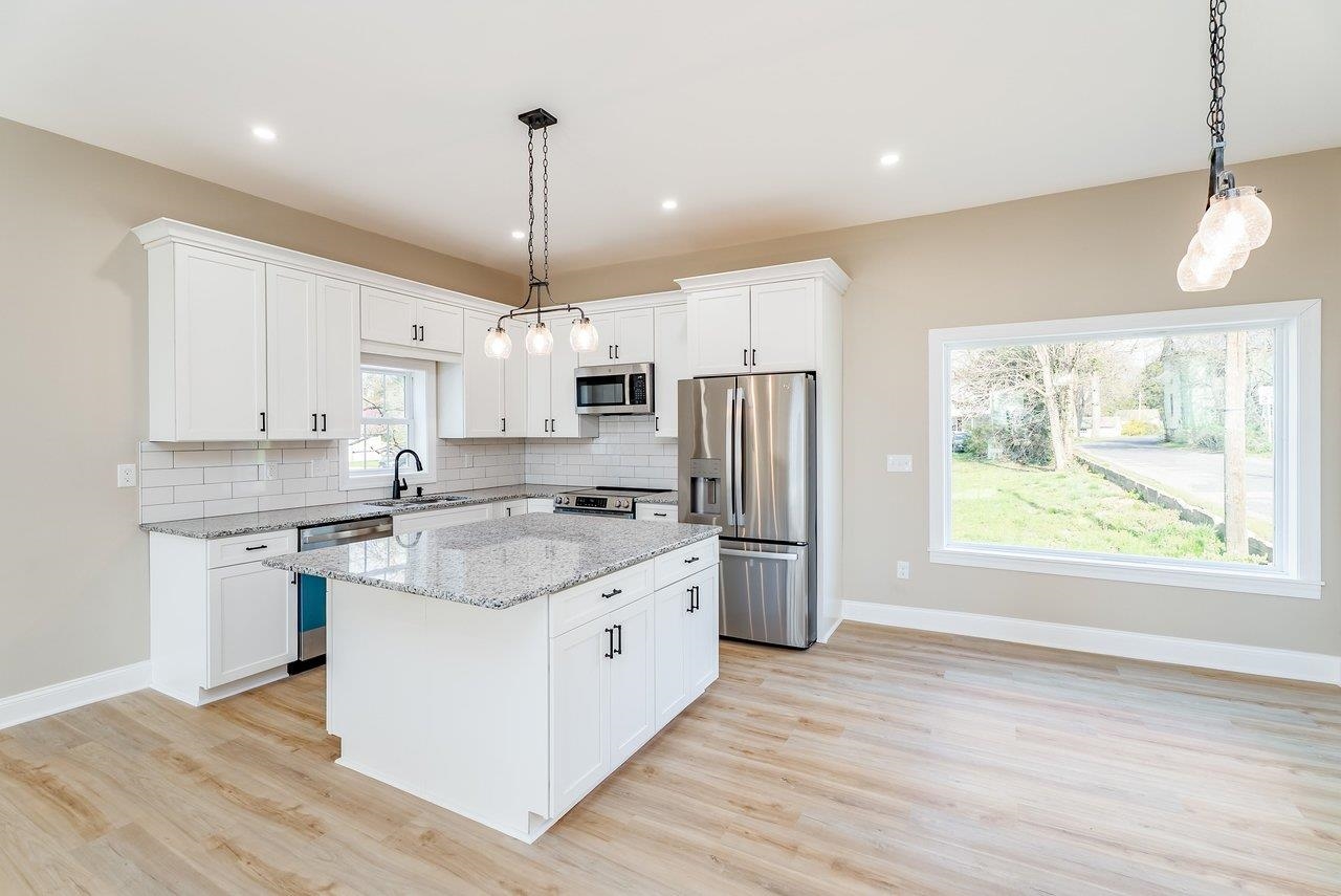 113 S MAIN ST, MOUNT CRAWFORD, Virginia 22841, 3 Bedrooms Bedrooms, ,3 BathroomsBathrooms,Residential,113 S MAIN ST,675381 MLS # 675381