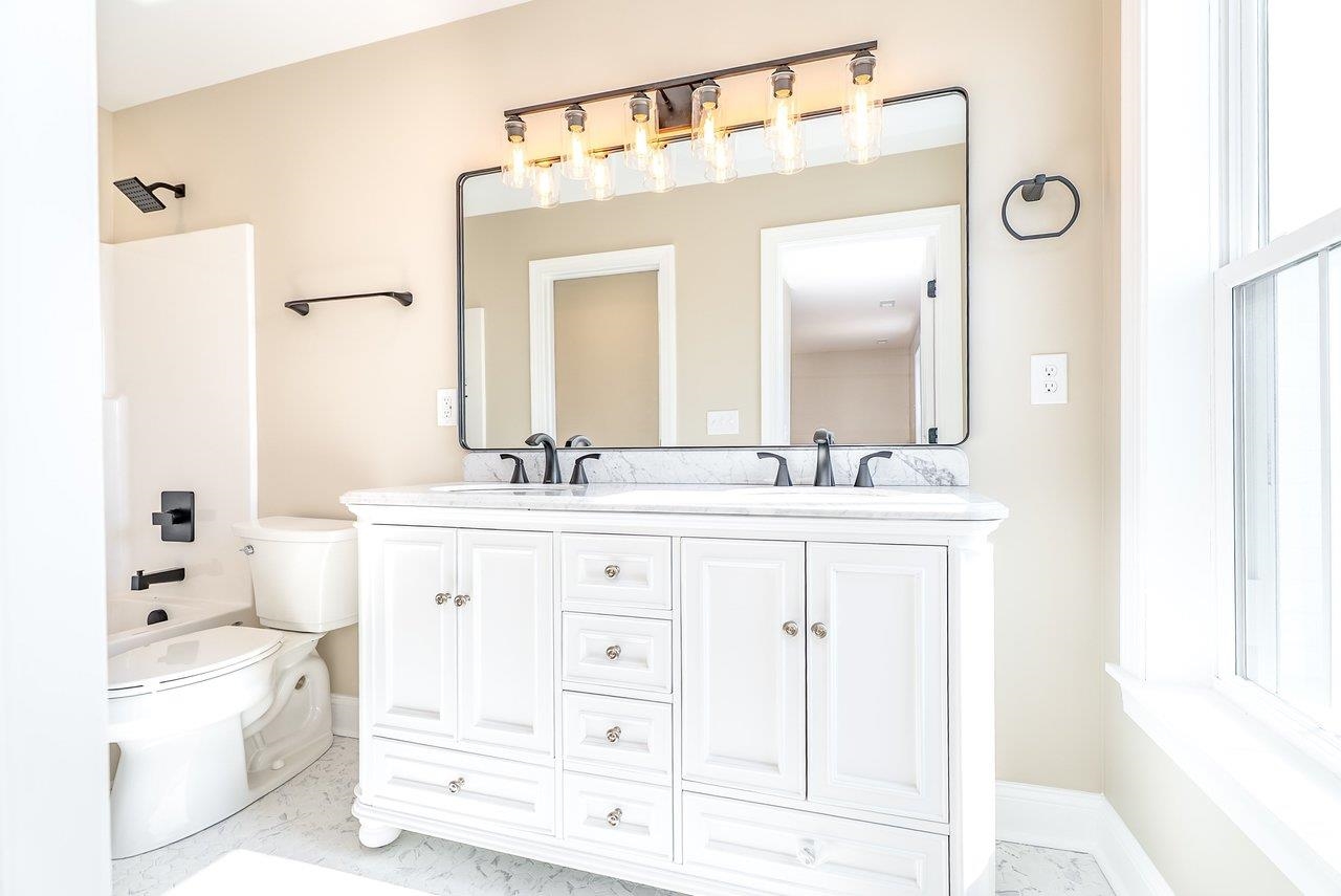 113 S MAIN ST, MOUNT CRAWFORD, Virginia 22841, 3 Bedrooms Bedrooms, ,3 BathroomsBathrooms,Residential,113 S MAIN ST,675381 MLS # 675381