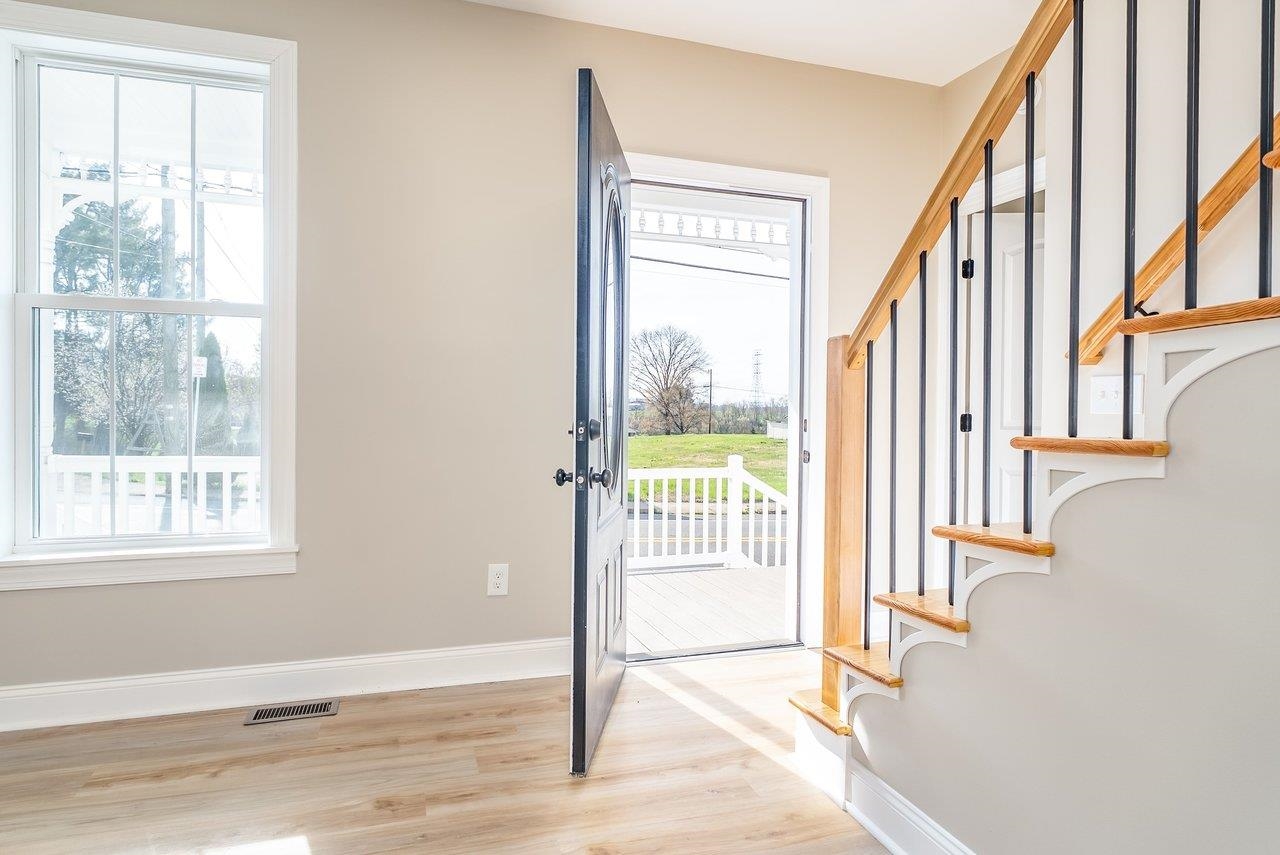 113 S MAIN ST, MOUNT CRAWFORD, Virginia 22841, 3 Bedrooms Bedrooms, ,3 BathroomsBathrooms,Residential,113 S MAIN ST,675381 MLS # 675381