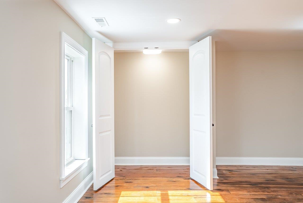 113 S MAIN ST, MOUNT CRAWFORD, Virginia 22841, 3 Bedrooms Bedrooms, ,3 BathroomsBathrooms,Residential,113 S MAIN ST,675381 MLS # 675381