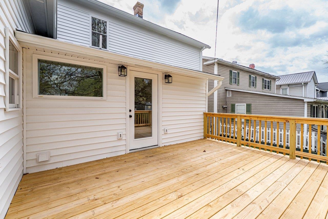 113 S MAIN ST, MOUNT CRAWFORD, Virginia 22841, 3 Bedrooms Bedrooms, ,3 BathroomsBathrooms,Residential,113 S MAIN ST,675381 MLS # 675381