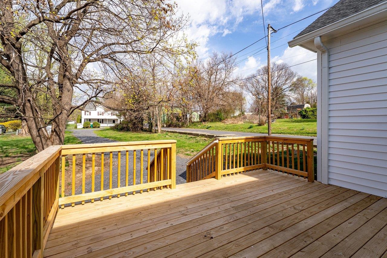 113 S MAIN ST, MOUNT CRAWFORD, Virginia 22841, 3 Bedrooms Bedrooms, ,3 BathroomsBathrooms,Residential,113 S MAIN ST,675381 MLS # 675381