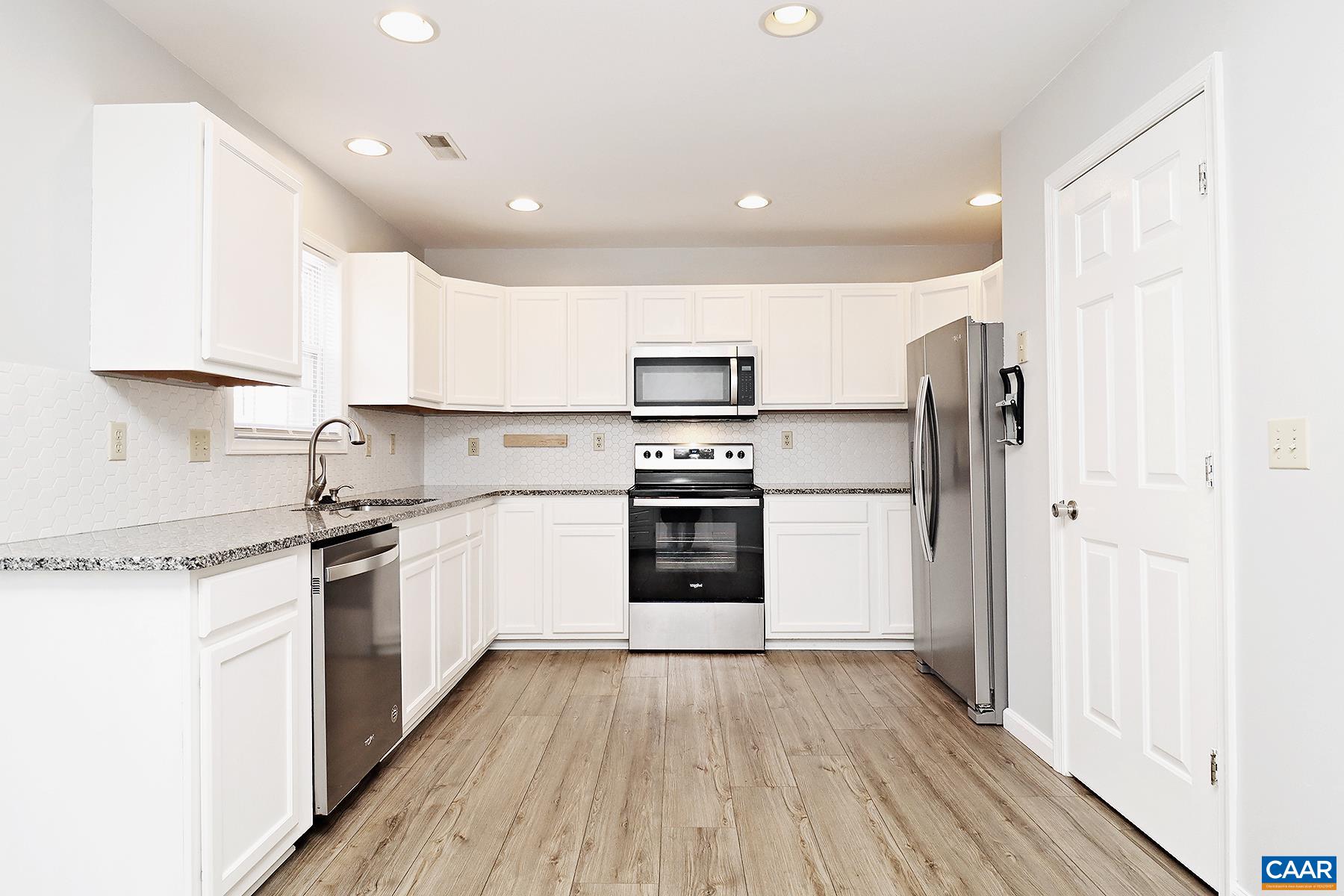 118 HARTFORD CT, CHARLOTTESVILLE, Virginia 22902, 3 Bedrooms Bedrooms, ,2 BathroomsBathrooms,Residential,118 HARTFORD CT,675384 MLS # 675384