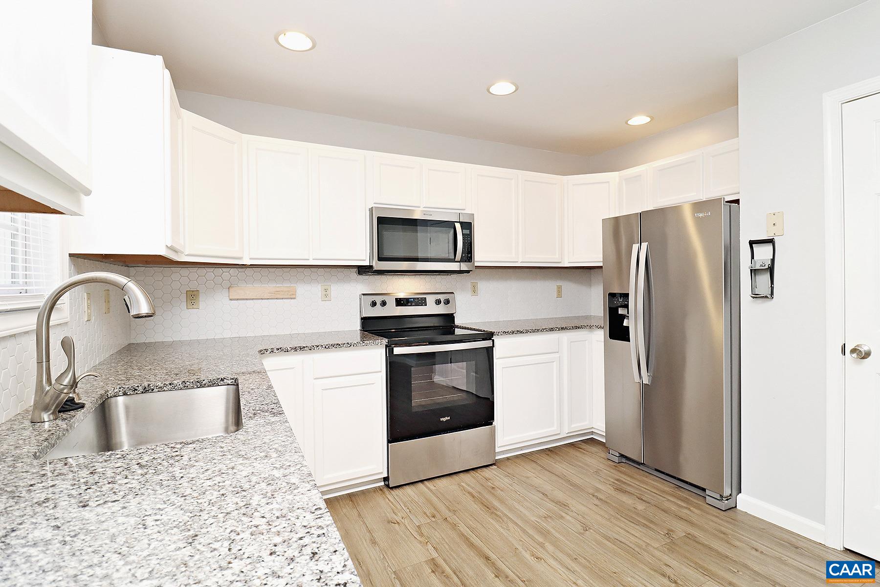 118 HARTFORD CT, CHARLOTTESVILLE, Virginia 22902, 3 Bedrooms Bedrooms, ,2 BathroomsBathrooms,Residential,118 HARTFORD CT,675384 MLS # 675384