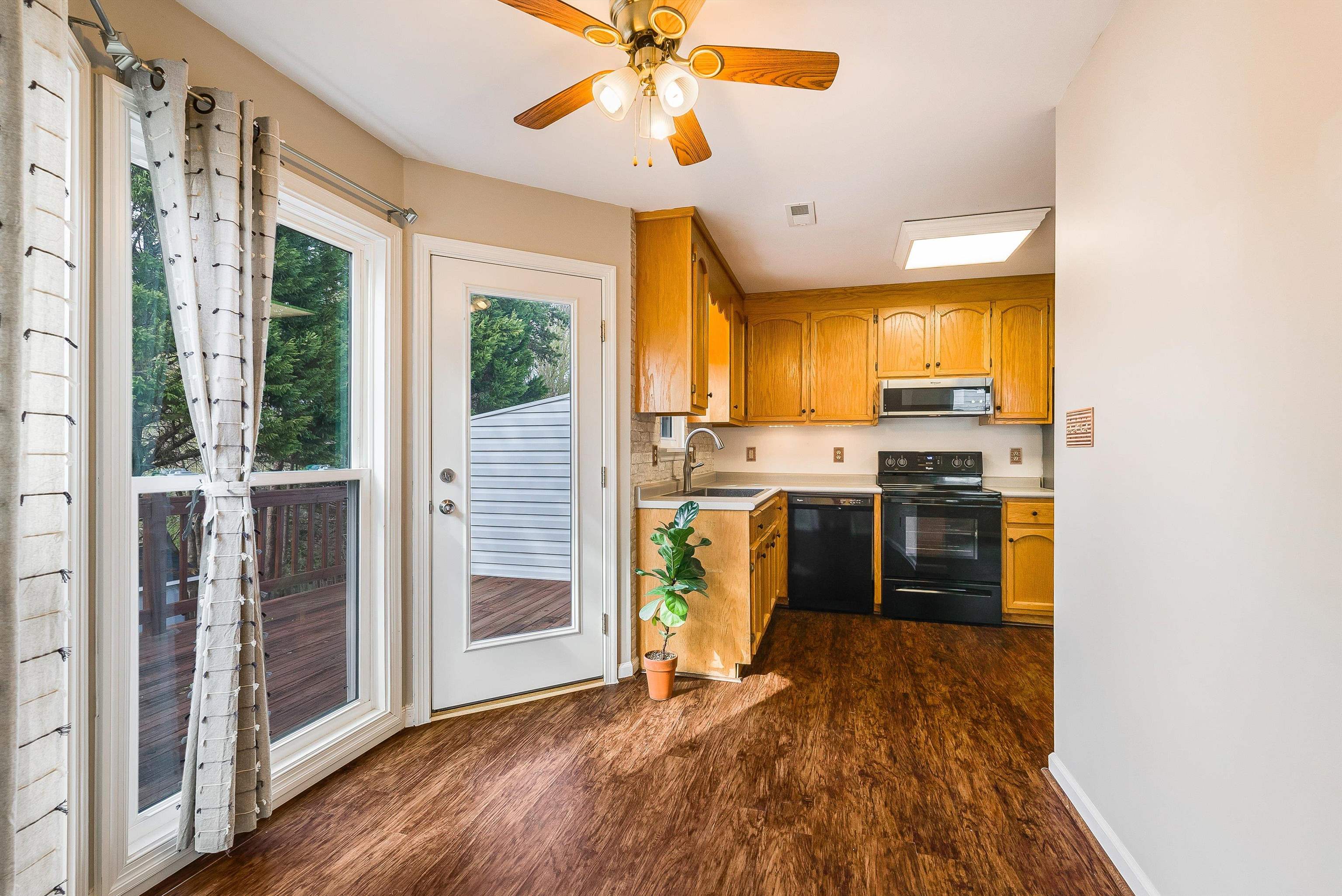 4620 BRIARWOOD DR, CHARLOTTESVILLE, Virginia 22911, 3 Bedrooms Bedrooms, ,3 BathroomsBathrooms,Residential,4620 BRIARWOOD DR,675388 MLS # 675388