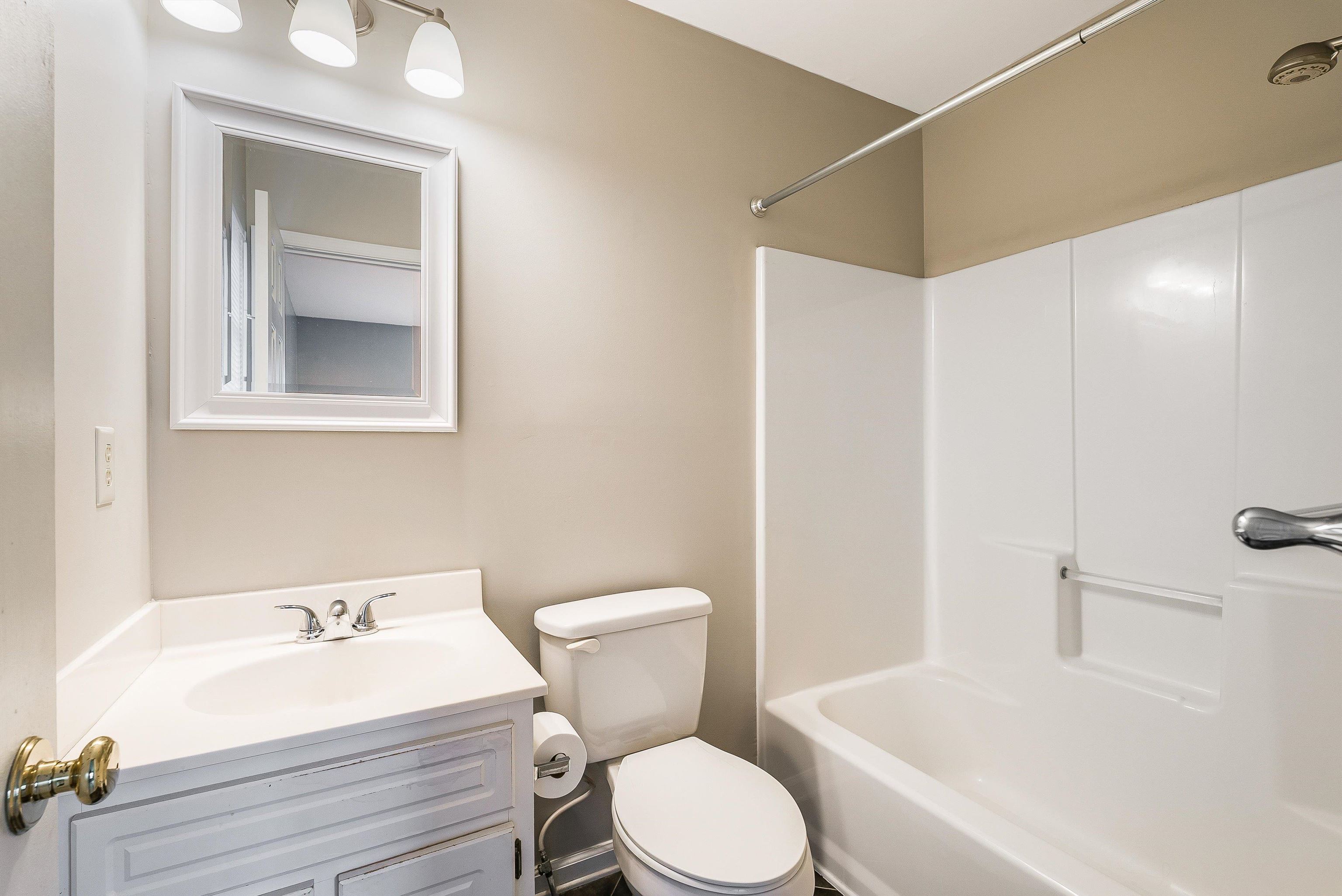 4620 BRIARWOOD DR, CHARLOTTESVILLE, Virginia 22911, 3 Bedrooms Bedrooms, ,3 BathroomsBathrooms,Residential,4620 BRIARWOOD DR,675388 MLS # 675388