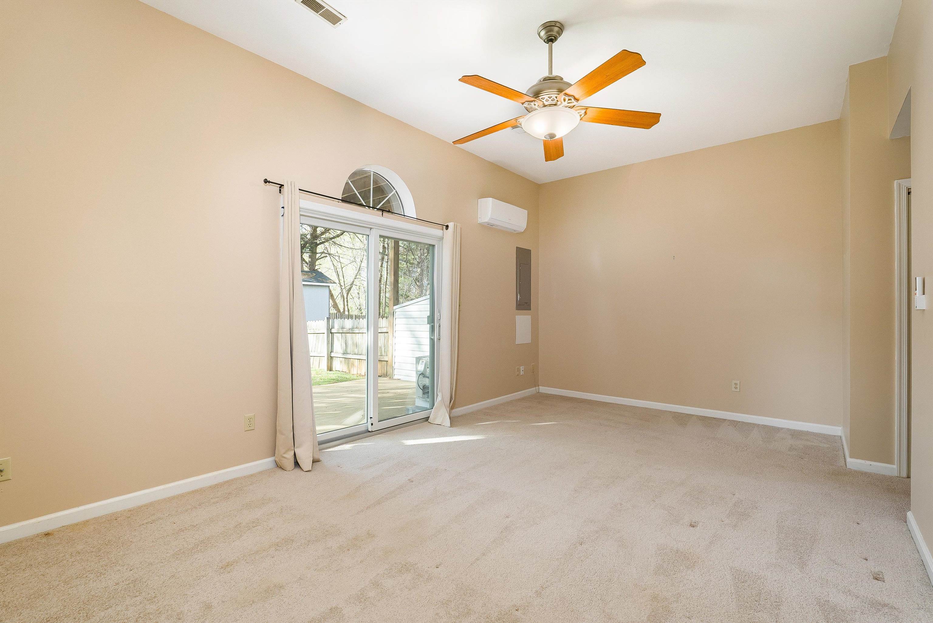 4620 BRIARWOOD DR, CHARLOTTESVILLE, Virginia 22911, 3 Bedrooms Bedrooms, ,3 BathroomsBathrooms,Residential,4620 BRIARWOOD DR,675388 MLS # 675388