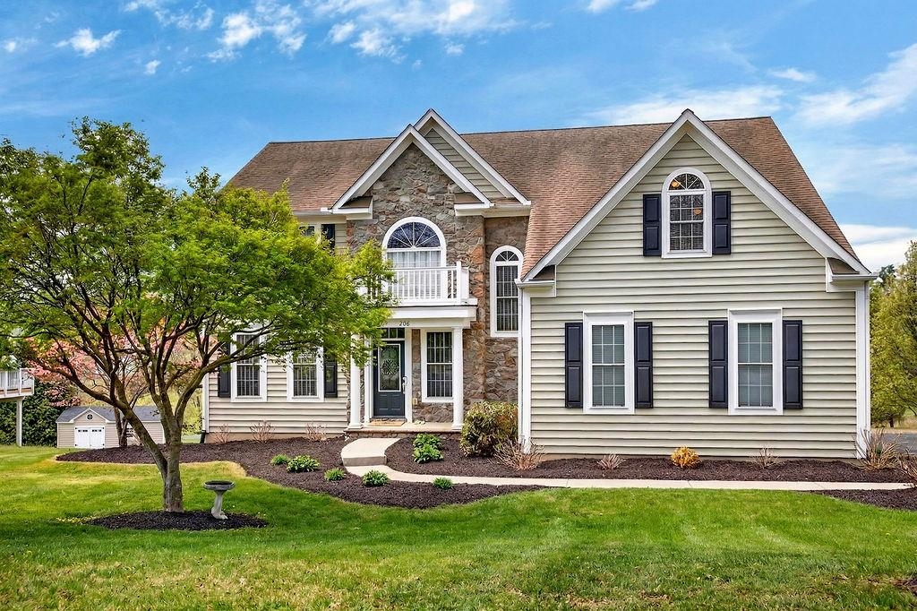 208 CLAYBROOK DR, WAYNESBORO, Virginia 22980, 6 Bedrooms Bedrooms, ,3 BathroomsBathrooms,Residential,208 CLAYBROOK DR,675390 MLS # 675390