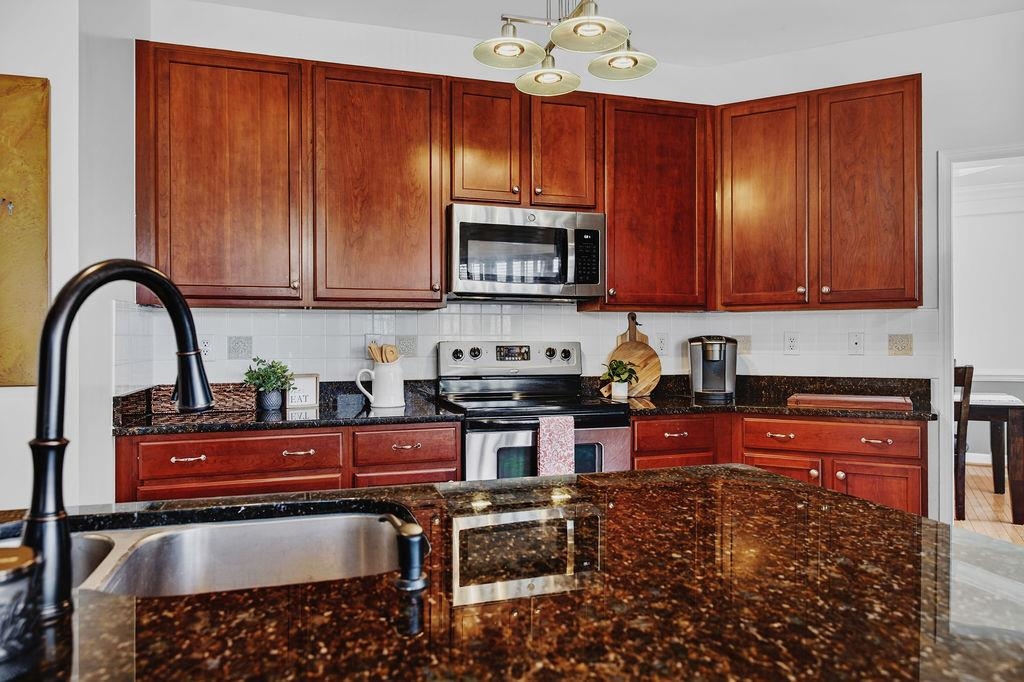 208 CLAYBROOK DR, WAYNESBORO, Virginia 22980, 6 Bedrooms Bedrooms, ,3 BathroomsBathrooms,Residential,208 CLAYBROOK DR,675390 MLS # 675390