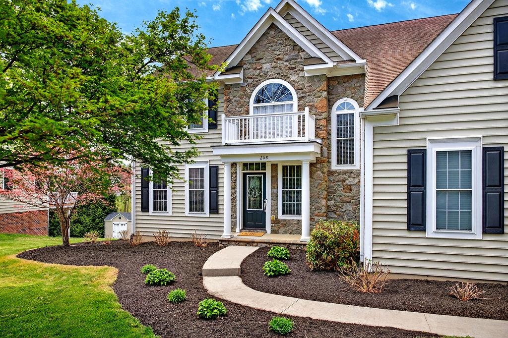 208 CLAYBROOK DR, WAYNESBORO, Virginia 22980, 6 Bedrooms Bedrooms, ,3 BathroomsBathrooms,Residential,208 CLAYBROOK DR,675390 MLS # 675390