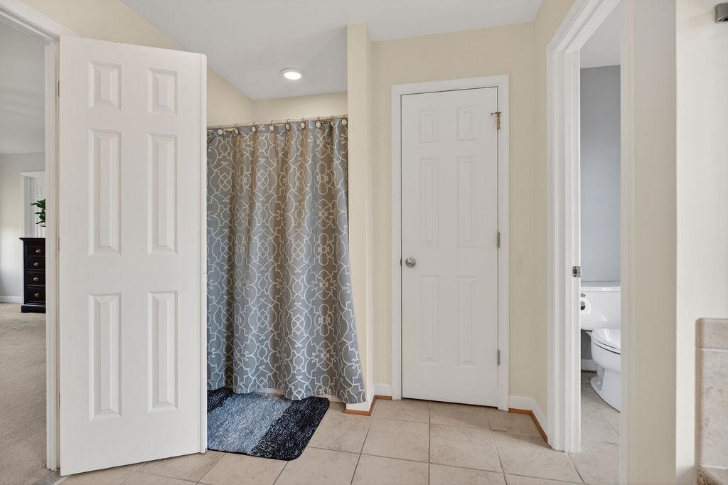 208 CLAYBROOK DR, WAYNESBORO, Virginia 22980, 6 Bedrooms Bedrooms, ,3 BathroomsBathrooms,Residential,208 CLAYBROOK DR,675390 MLS # 675390