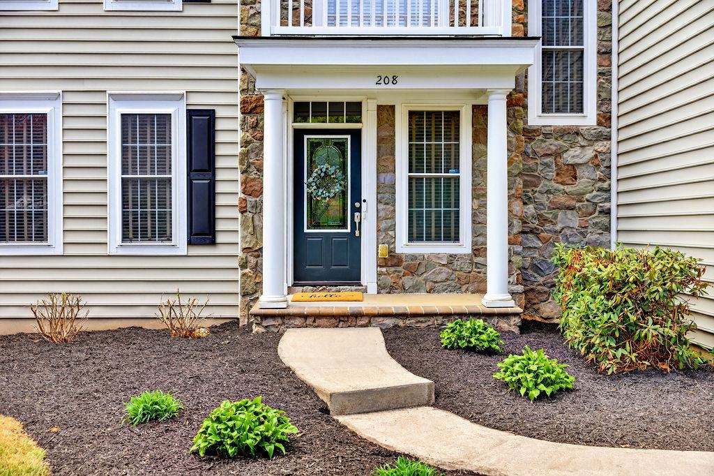 208 CLAYBROOK DR, WAYNESBORO, Virginia 22980, 6 Bedrooms Bedrooms, ,3 BathroomsBathrooms,Residential,208 CLAYBROOK DR,675390 MLS # 675390