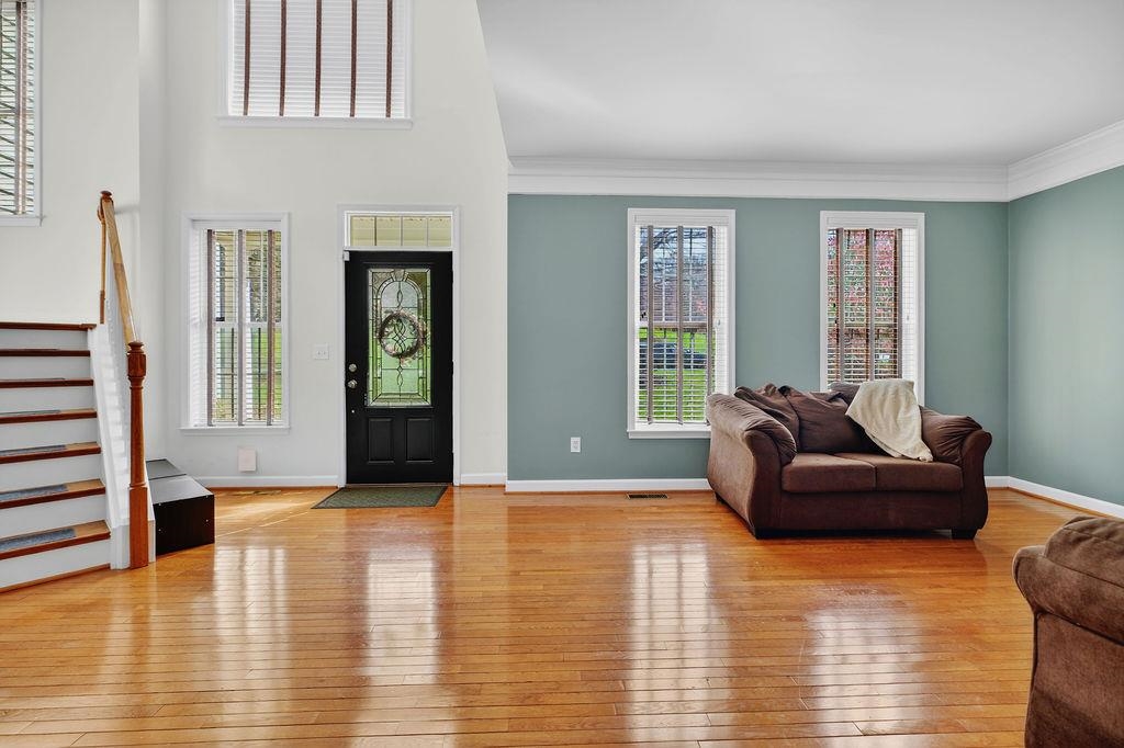 208 CLAYBROOK DR, WAYNESBORO, Virginia 22980, 6 Bedrooms Bedrooms, ,3 BathroomsBathrooms,Residential,208 CLAYBROOK DR,675390 MLS # 675390