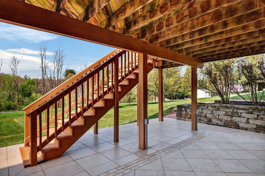 208 CLAYBROOK DR, WAYNESBORO, Virginia 22980, 6 Bedrooms Bedrooms, ,3 BathroomsBathrooms,Residential,208 CLAYBROOK DR,675390 MLS # 675390