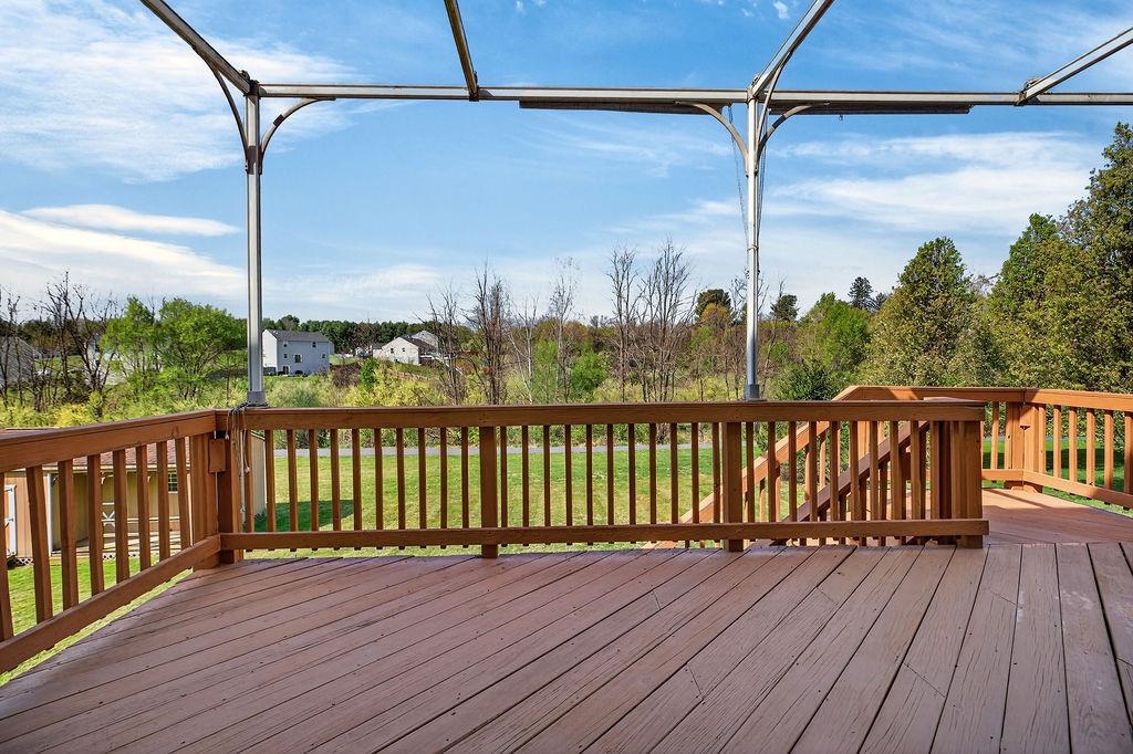 208 CLAYBROOK DR, WAYNESBORO, Virginia 22980, 6 Bedrooms Bedrooms, ,3 BathroomsBathrooms,Residential,208 CLAYBROOK DR,675390 MLS # 675390