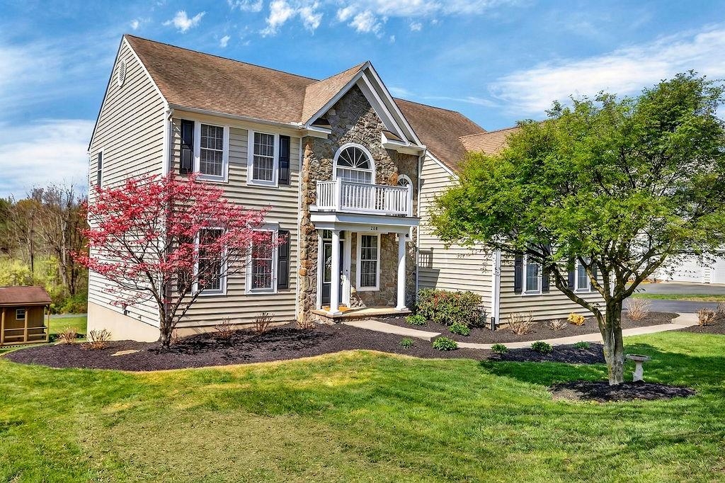 208 CLAYBROOK DR, WAYNESBORO, Virginia 22980, 6 Bedrooms Bedrooms, ,3 BathroomsBathrooms,Residential,208 CLAYBROOK DR,675390 MLS # 675390