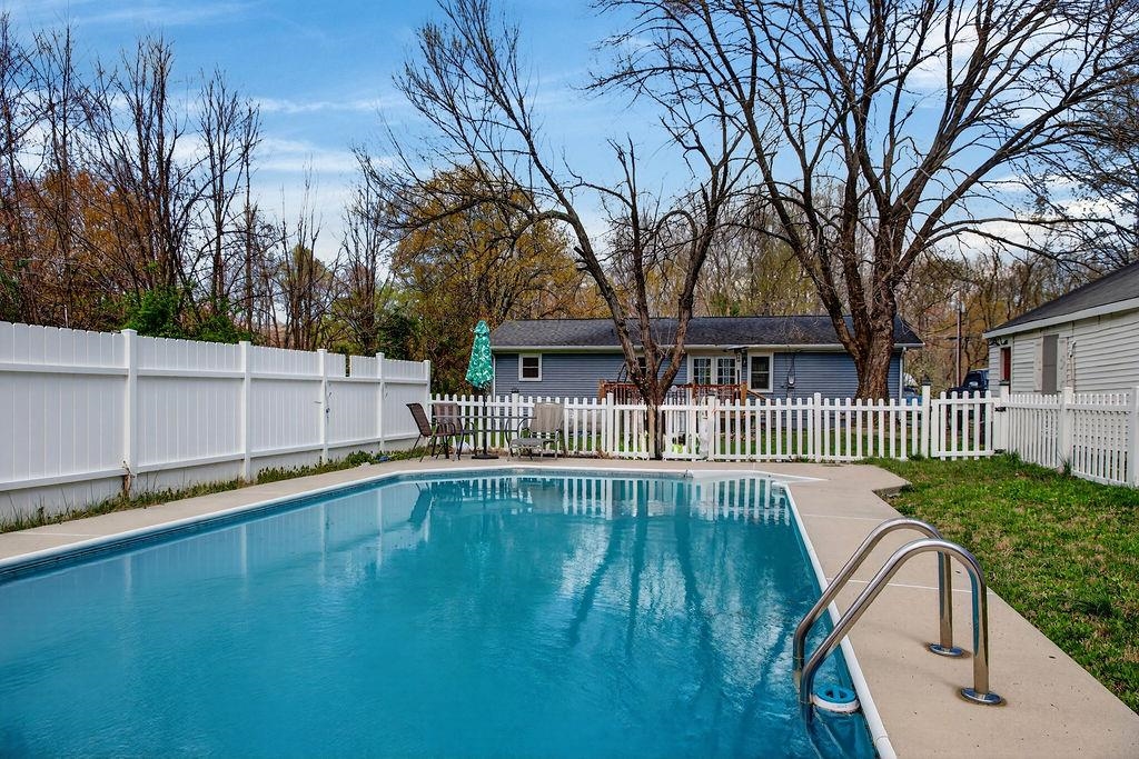 345 LAKE DR, CRIMORA, Virginia 24431, 3 Bedrooms Bedrooms, ,2 BathroomsBathrooms,Residential,345 LAKE DR,675392 MLS # 675392