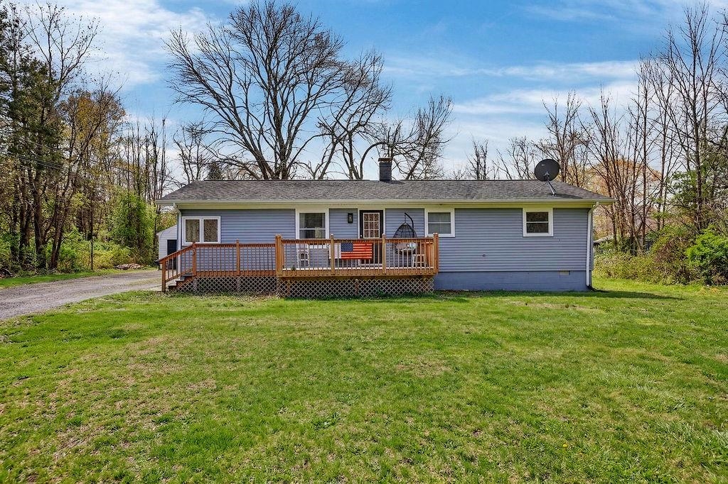 345 LAKE DR, CRIMORA, Virginia 24431, 3 Bedrooms Bedrooms, ,2 BathroomsBathrooms,Residential,345 LAKE DR,675392 MLS # 675392