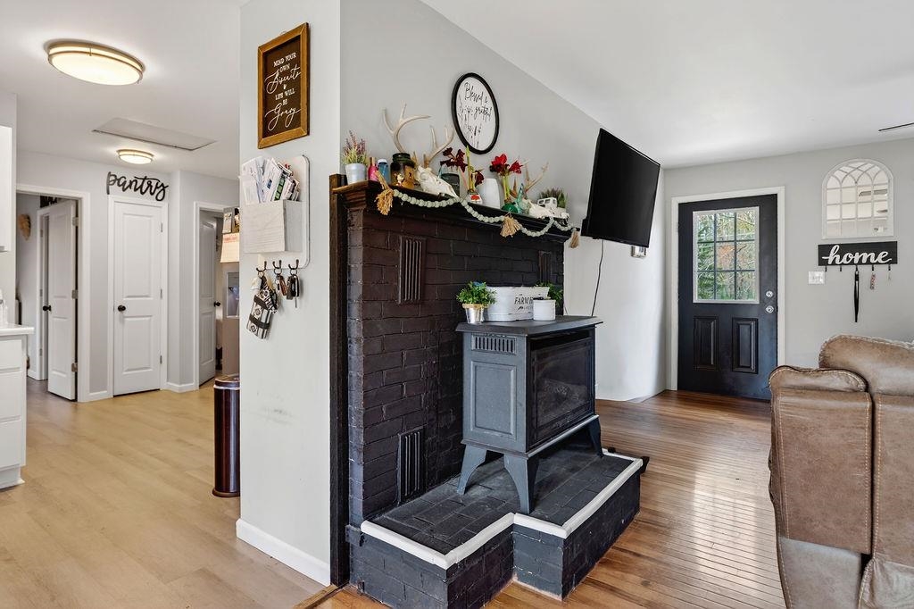 345 LAKE DR, CRIMORA, Virginia 24431, 3 Bedrooms Bedrooms, ,2 BathroomsBathrooms,Residential,345 LAKE DR,675392 MLS # 675392