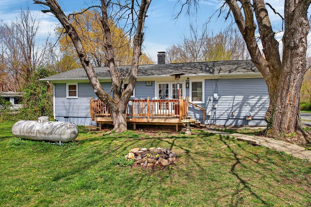 345 LAKE DR, CRIMORA, Virginia 24431, 3 Bedrooms Bedrooms, ,2 BathroomsBathrooms,Residential,345 LAKE DR,675392 MLS # 675392