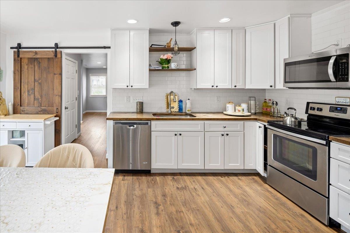 4001 BUCK RUN CT, ROCKINGHAM, Virginia 22801, 3 Bedrooms Bedrooms, ,2 BathroomsBathrooms,Residential,4001 BUCK RUN CT,675404 MLS # 675404