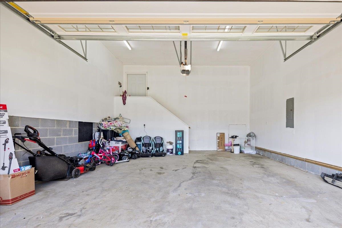 4001 BUCK RUN CT, ROCKINGHAM, Virginia 22801, 3 Bedrooms Bedrooms, ,2 BathroomsBathrooms,Residential,4001 BUCK RUN CT,675404 MLS # 675404