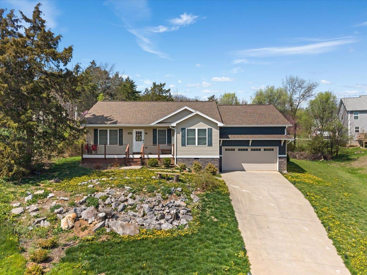 4001 BUCK RUN CT, ROCKINGHAM, Virginia 22801, 3 Bedrooms Bedrooms, ,2 BathroomsBathrooms,Residential,4001 BUCK RUN CT,675404 MLS # 675404