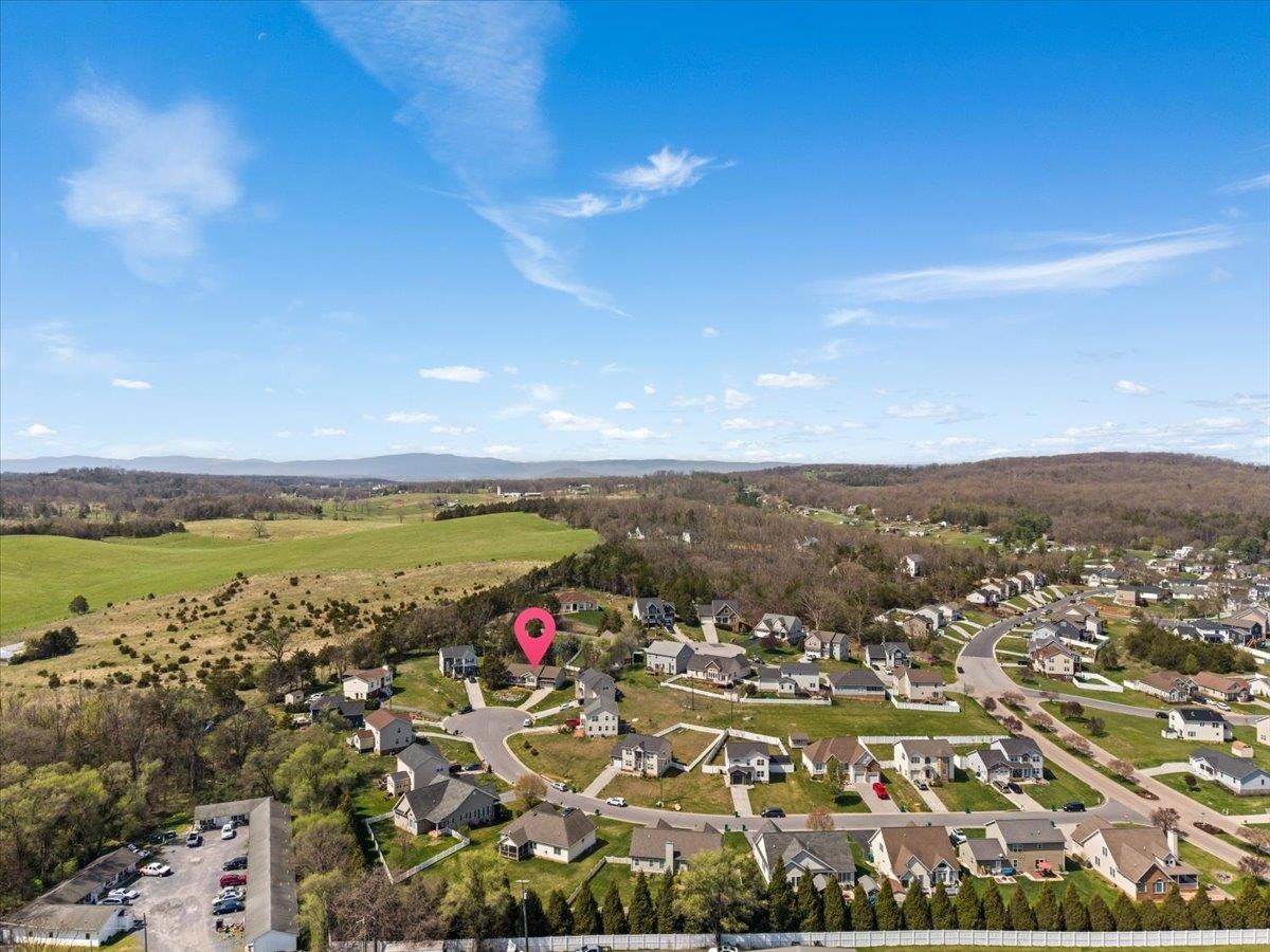 4001 BUCK RUN CT, ROCKINGHAM, Virginia 22801, 3 Bedrooms Bedrooms, ,2 BathroomsBathrooms,Residential,4001 BUCK RUN CT,675404 MLS # 675404