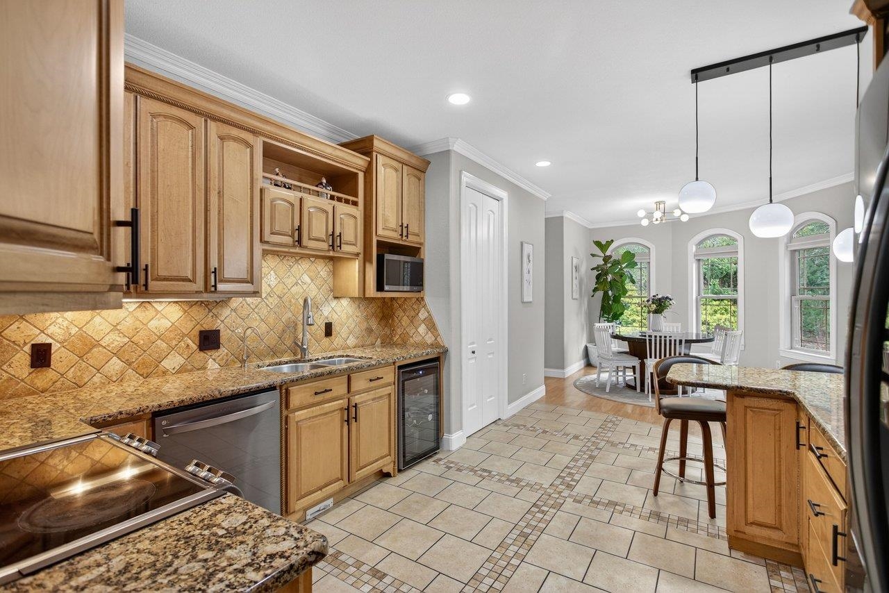 4270 AJAX CT, ROCKINGHAM, Virginia 22801, 5 Bedrooms Bedrooms, ,4 BathroomsBathrooms,Residential,4270 AJAX CT,675405 MLS # 675405 4270 AJAX CT, ROCKINGHAM, Virginia 22801, 5 Bedrooms Bedrooms, ,4 BathroomsBathrooms,Residential,4270 AJAX CT,675405 MLS # 675405