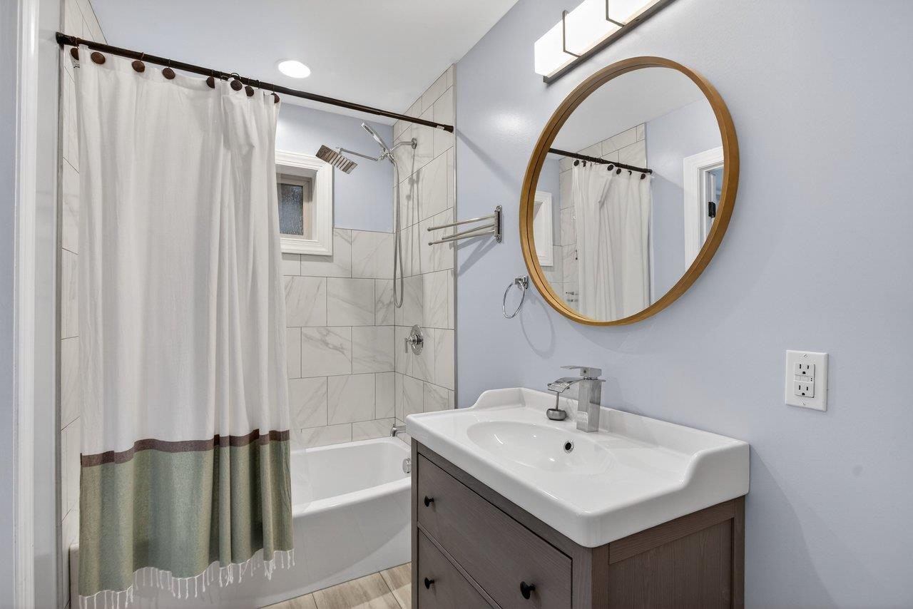 4270 AJAX CT, ROCKINGHAM, Virginia 22801, 5 Bedrooms Bedrooms, ,4 BathroomsBathrooms,Residential,4270 AJAX CT,675405 MLS # 675405 4270 AJAX CT, ROCKINGHAM, Virginia 22801, 5 Bedrooms Bedrooms, ,4 BathroomsBathrooms,Residential,4270 AJAX CT,675405 MLS # 675405