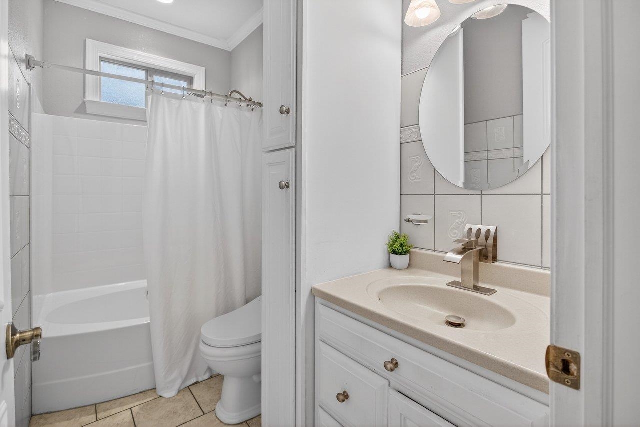 4270 AJAX CT, ROCKINGHAM, Virginia 22801, 5 Bedrooms Bedrooms, ,4 BathroomsBathrooms,Residential,4270 AJAX CT,675405 MLS # 675405 4270 AJAX CT, ROCKINGHAM, Virginia 22801, 5 Bedrooms Bedrooms, ,4 BathroomsBathrooms,Residential,4270 AJAX CT,675405 MLS # 675405