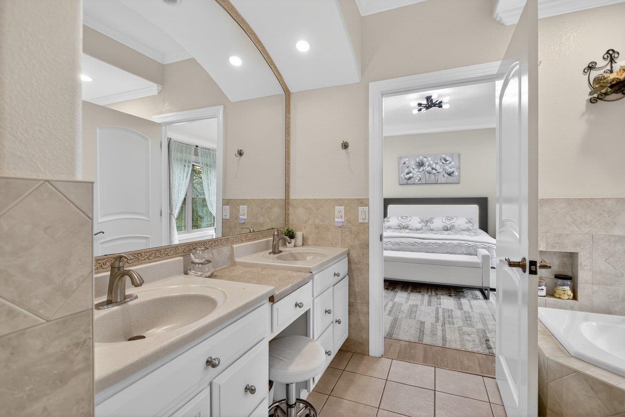 4270 AJAX CT, ROCKINGHAM, Virginia 22801, 5 Bedrooms Bedrooms, ,4 BathroomsBathrooms,Residential,4270 AJAX CT,675405 MLS # 675405 4270 AJAX CT, ROCKINGHAM, Virginia 22801, 5 Bedrooms Bedrooms, ,4 BathroomsBathrooms,Residential,4270 AJAX CT,675405 MLS # 675405