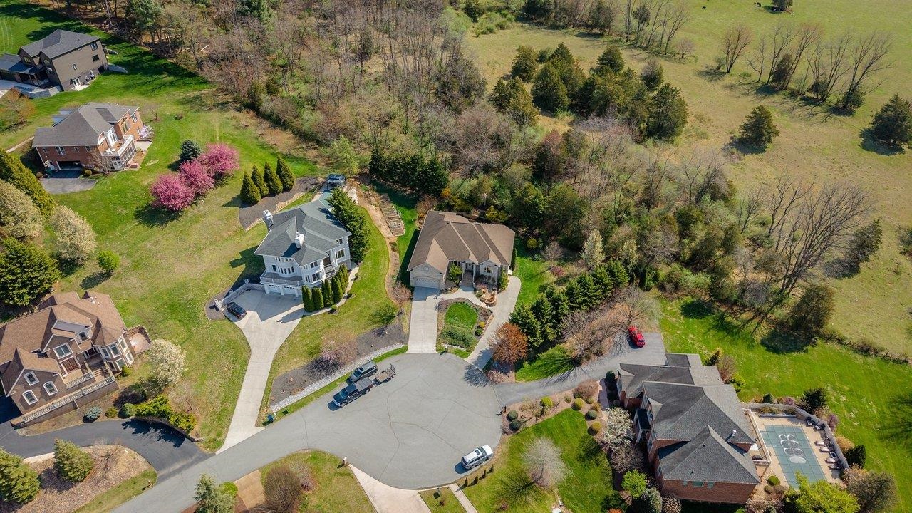 4270 AJAX CT, ROCKINGHAM, Virginia 22801, 5 Bedrooms Bedrooms, ,4 BathroomsBathrooms,Residential,4270 AJAX CT,675405 MLS # 675405 4270 AJAX CT, ROCKINGHAM, Virginia 22801, 5 Bedrooms Bedrooms, ,4 BathroomsBathrooms,Residential,4270 AJAX CT,675405 MLS # 675405