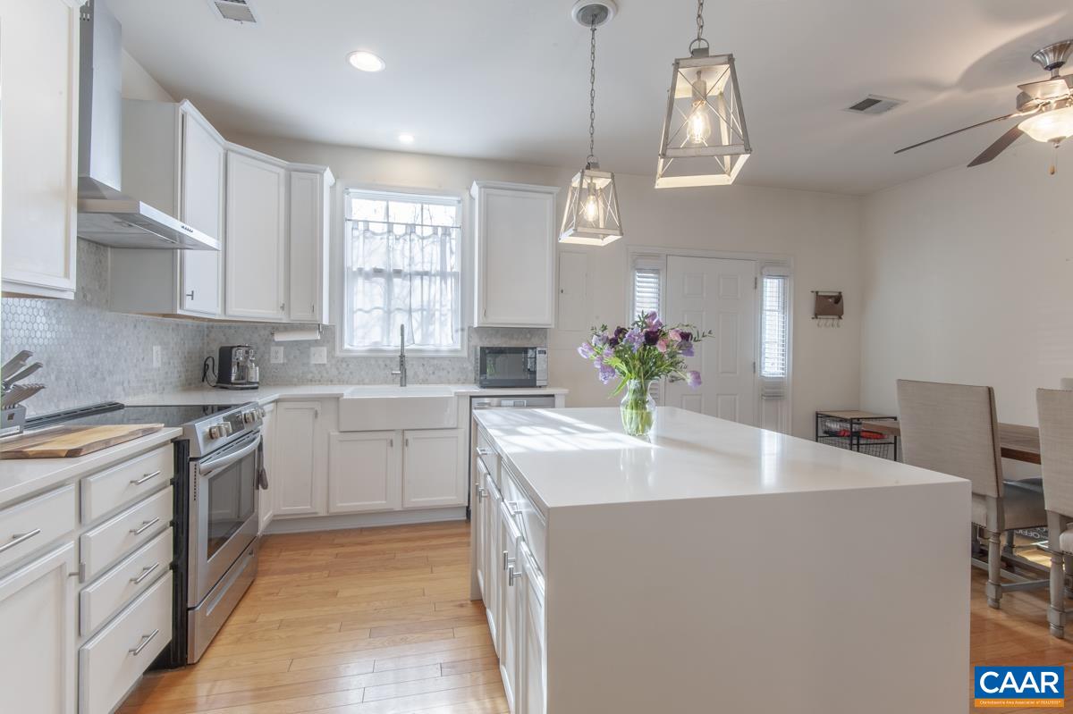 1048 SW 5TH ST, CHARLOTTESVILLE, Virginia 22902, 3 Bedrooms Bedrooms, ,2 BathroomsBathrooms,Residential,1048 SW 5TH ST,675413 MLS # 675413