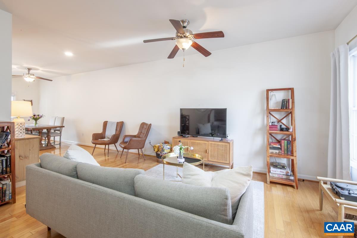 1048 SW 5TH ST, CHARLOTTESVILLE, Virginia 22902, 3 Bedrooms Bedrooms, ,2 BathroomsBathrooms,Residential,1048 SW 5TH ST,675413 MLS # 675413