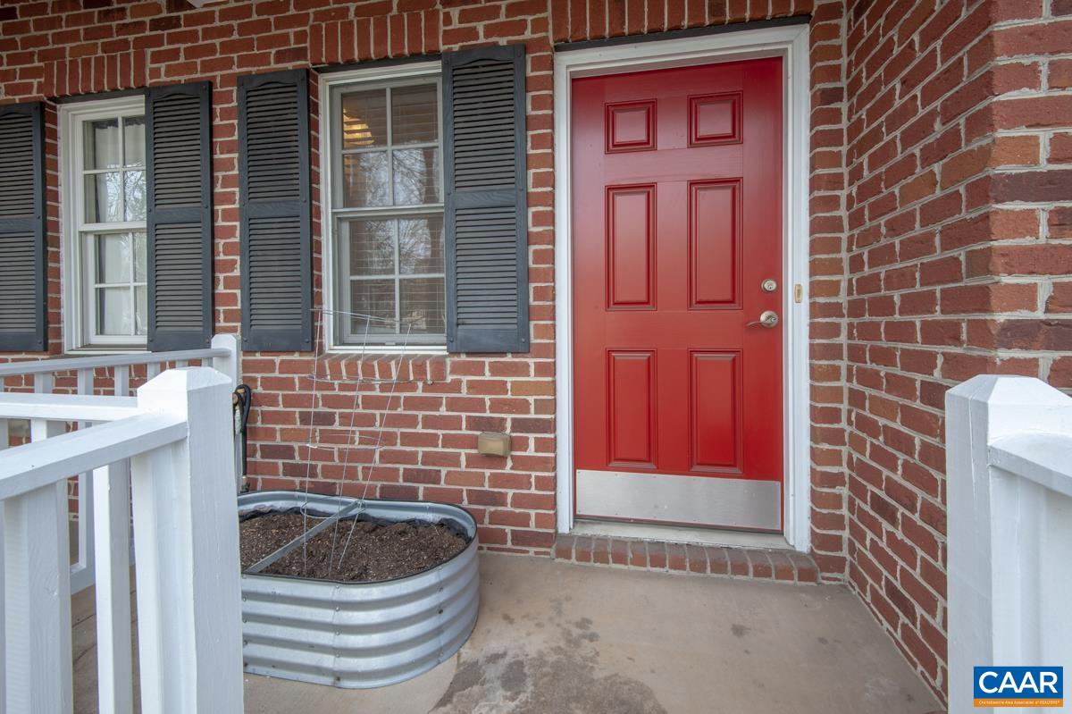 1048 SW 5TH ST, CHARLOTTESVILLE, Virginia 22902, 3 Bedrooms Bedrooms, ,2 BathroomsBathrooms,Residential,1048 SW 5TH ST,675413 MLS # 675413