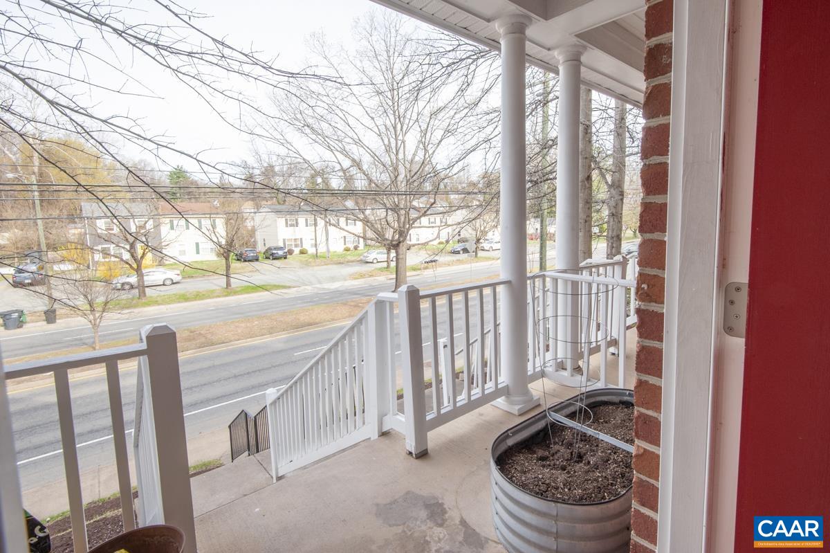 1048 SW 5TH ST, CHARLOTTESVILLE, Virginia 22902, 3 Bedrooms Bedrooms, ,2 BathroomsBathrooms,Residential,1048 SW 5TH ST,675413 MLS # 675413