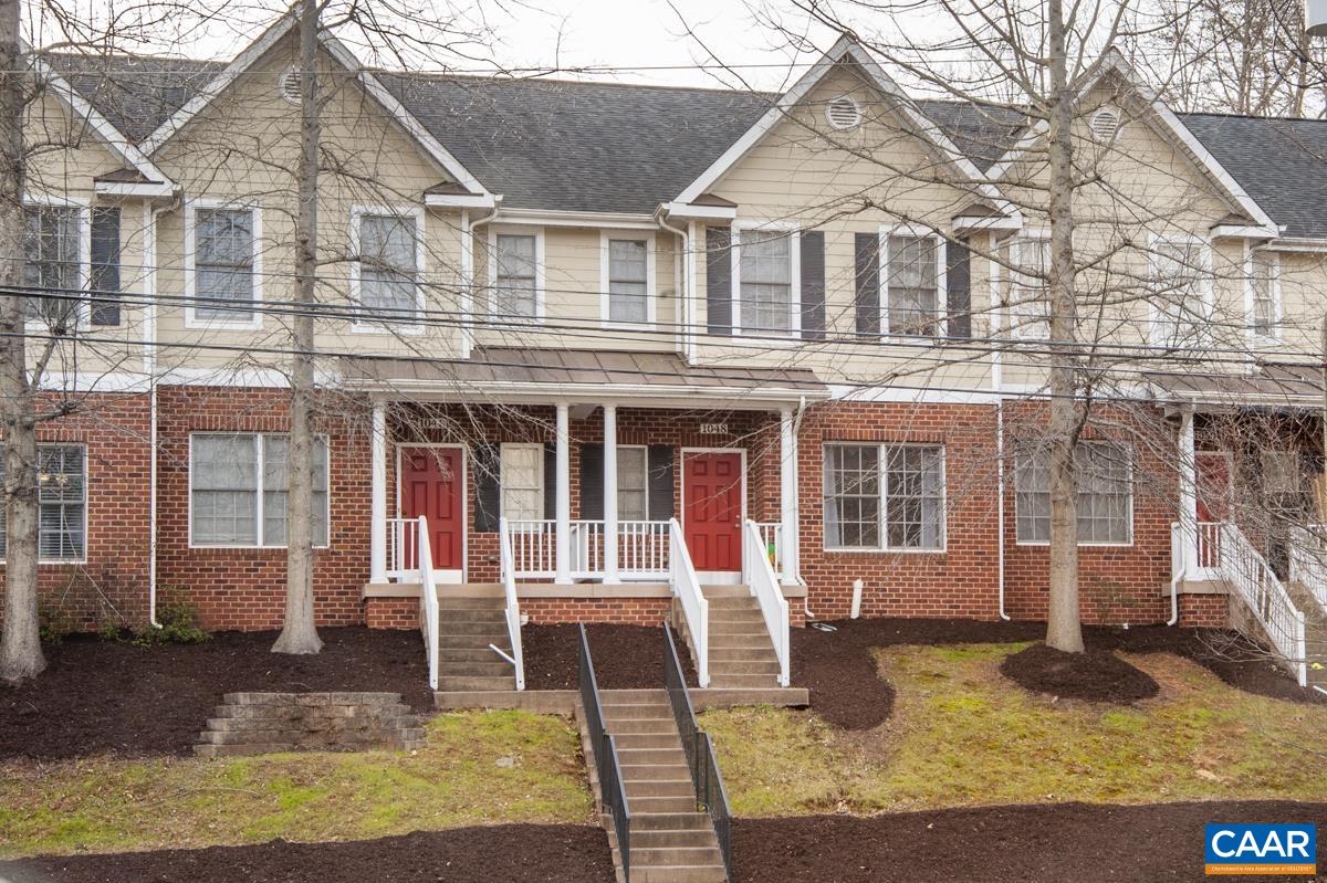 1048 SW 5TH ST, CHARLOTTESVILLE, Virginia 22902, 3 Bedrooms Bedrooms, ,2 BathroomsBathrooms,Residential,1048 SW 5TH ST,675413 MLS # 675413