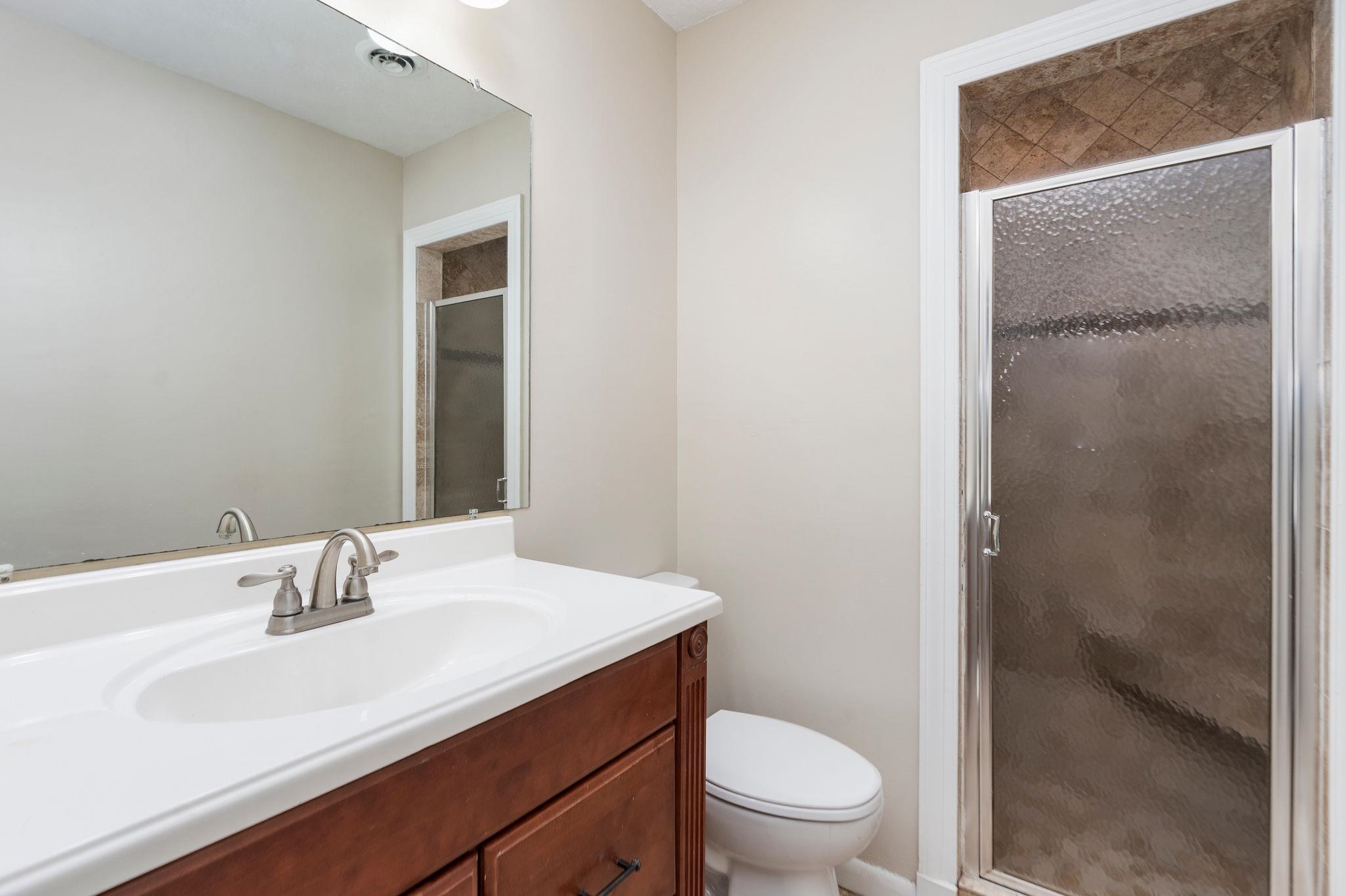 924 WASHINGTON AVE, WAYNESBORO, Virginia 22980, 5 Bedrooms Bedrooms, ,2 BathroomsBathrooms,Residential,924 WASHINGTON AVE,675415 MLS # 675415