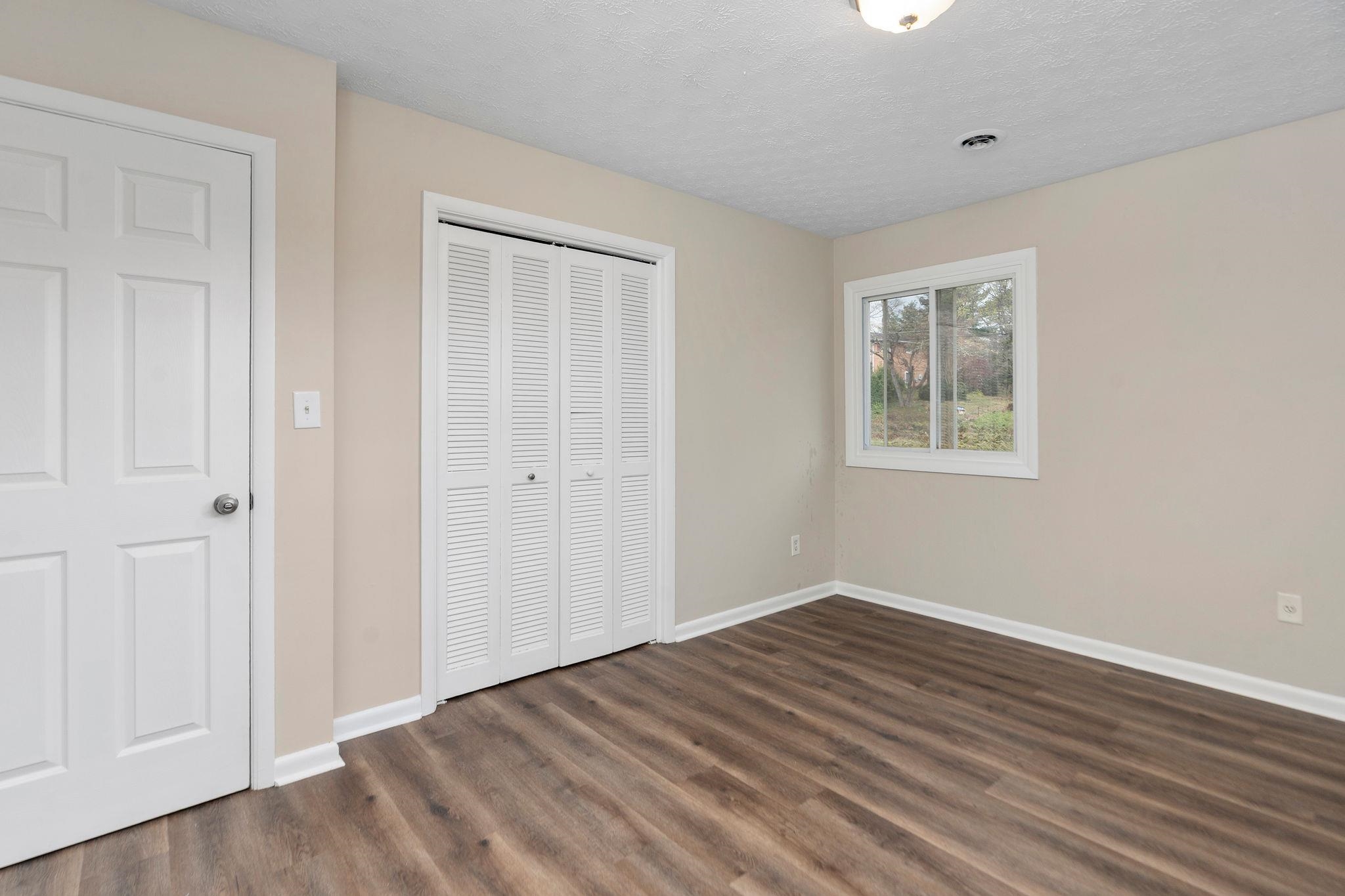 924 WASHINGTON AVE, WAYNESBORO, Virginia 22980, 5 Bedrooms Bedrooms, ,2 BathroomsBathrooms,Residential,924 WASHINGTON AVE,675415 MLS # 675415