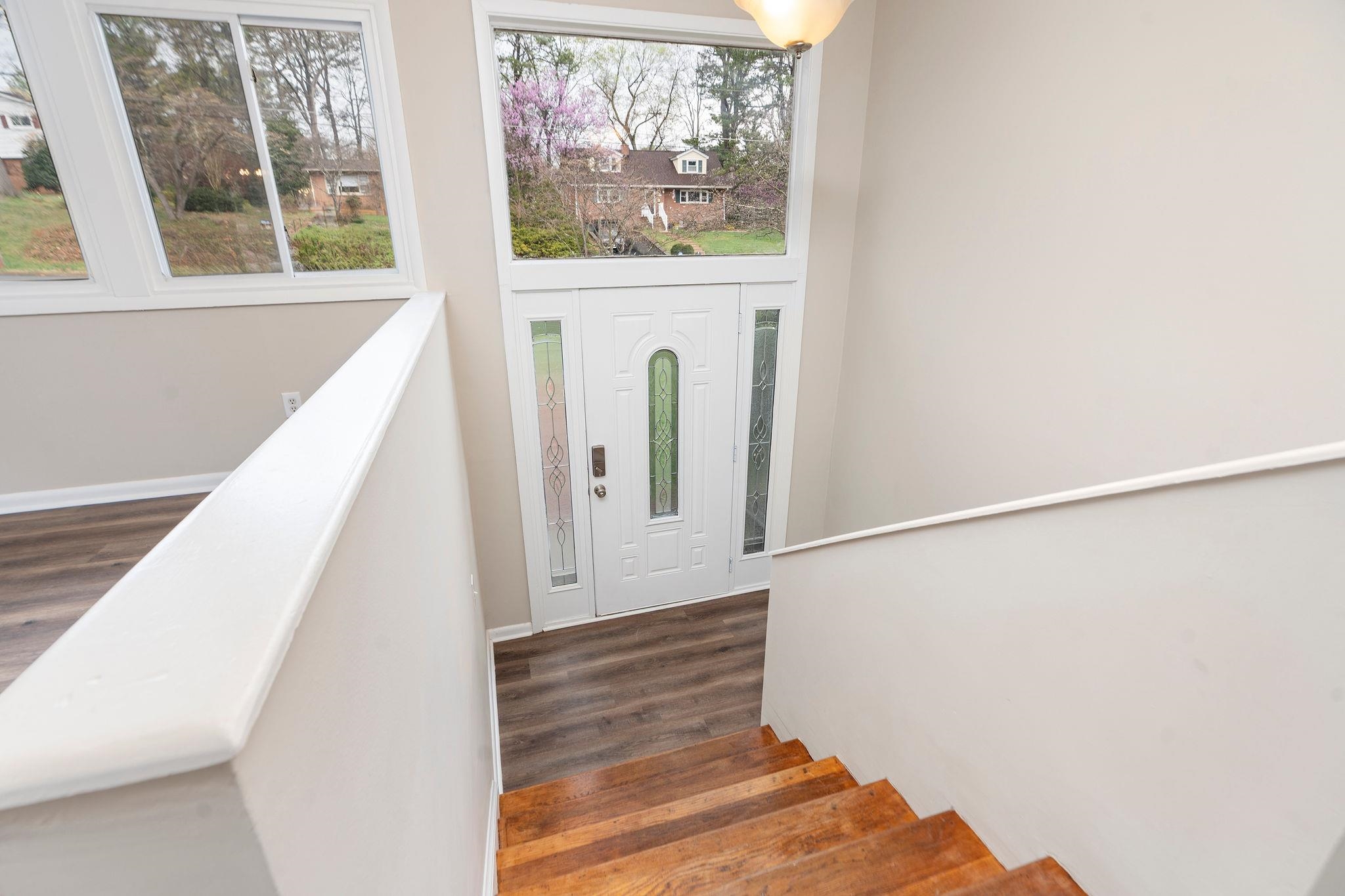 924 WASHINGTON AVE, WAYNESBORO, Virginia 22980, 5 Bedrooms Bedrooms, ,2 BathroomsBathrooms,Residential,924 WASHINGTON AVE,675415 MLS # 675415